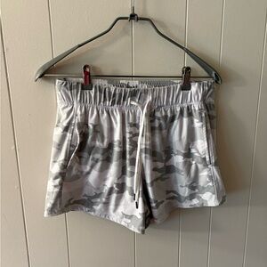 Athletic Works Gray Athletic Shorts Lightweight Women’s medium